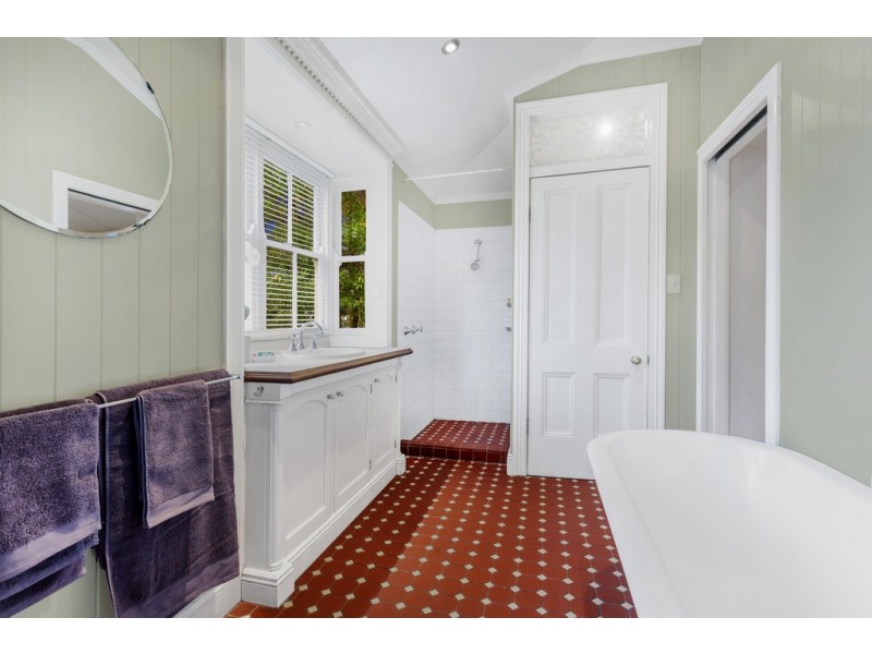 32 Kedron Brook Road, Wilston QLD 4051