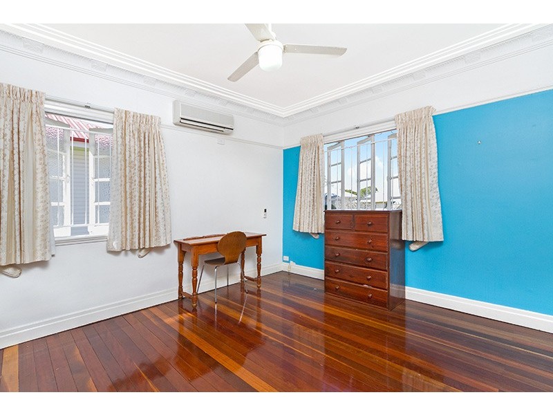 263 Rode Road, Wavell Heights QLD 4012