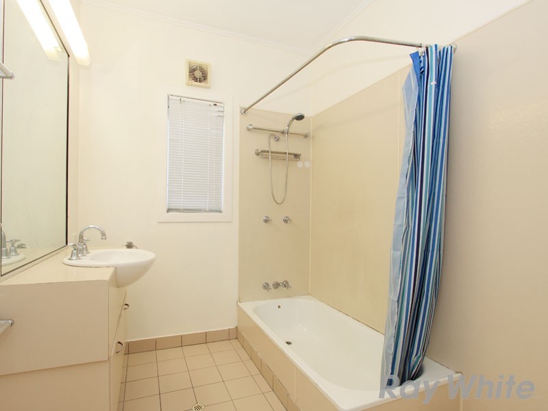 26 Stadcor Street, Wavell Heights QLD 4012