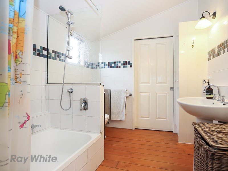 64 Lamont Road, Wilston QLD 4051