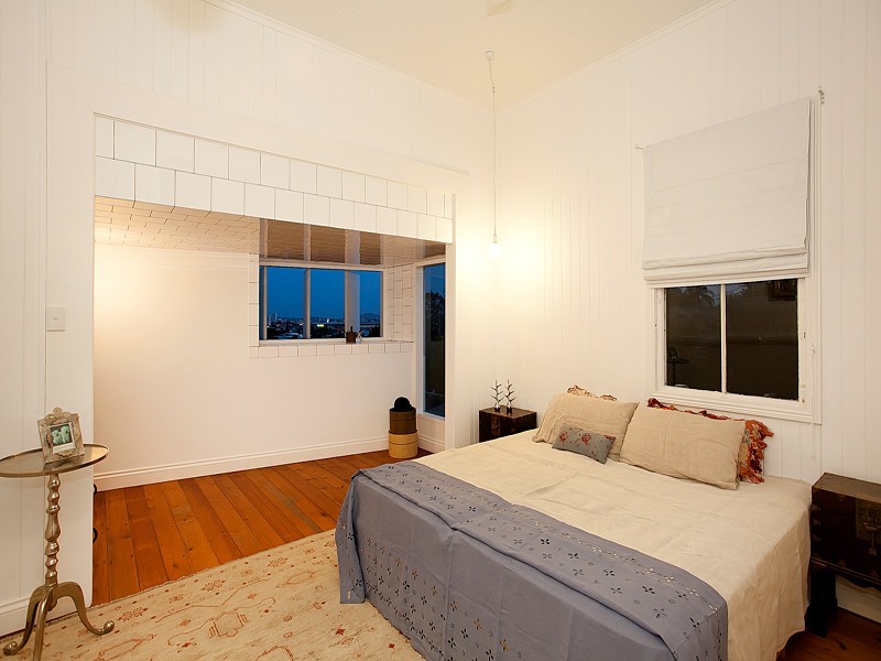 90 Enoggera Terrace, Red Hill QLD 4059