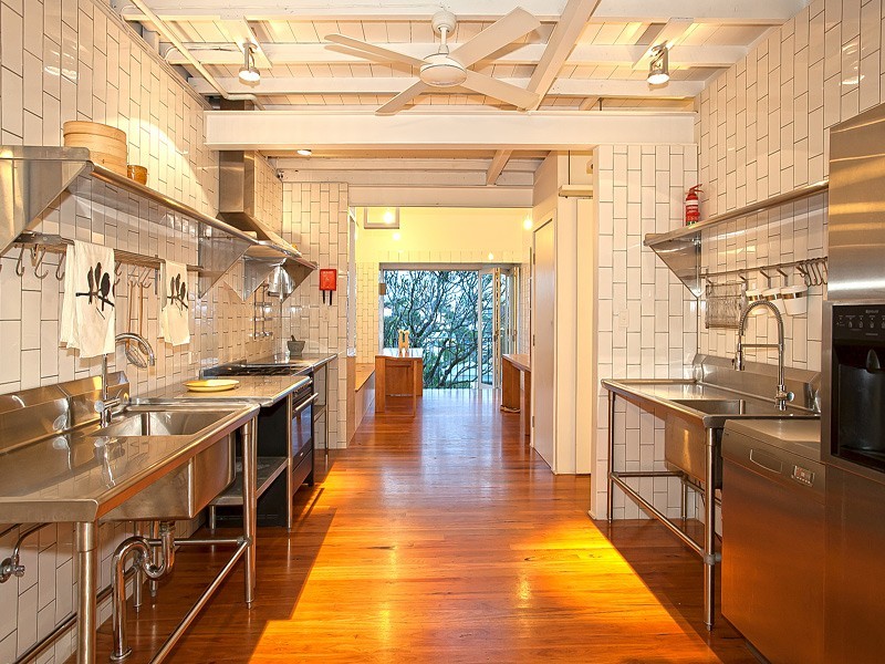 90 Enoggera Terrace, Red Hill QLD 4059