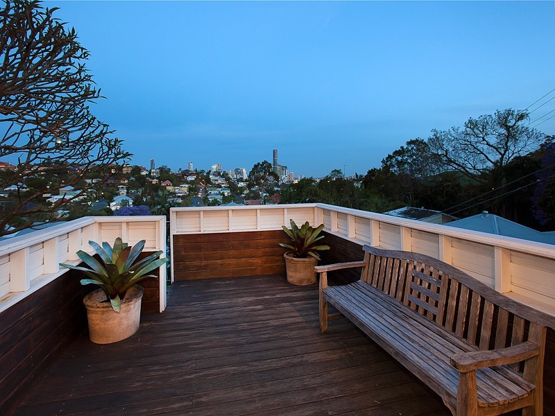 90 Enoggera Terrace, Red Hill QLD 4059