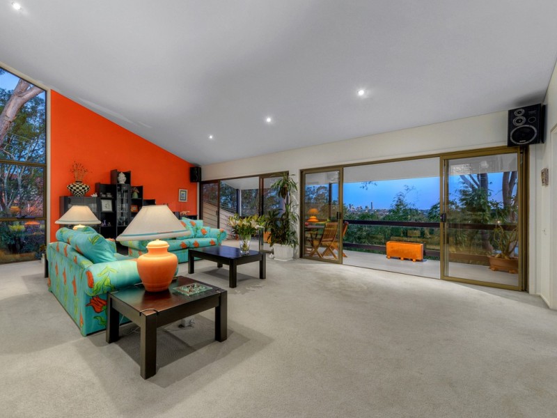 2 Kankool Street, Stafford QLD 4053