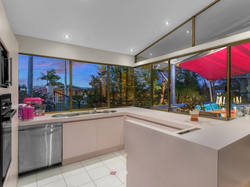 2 Kankool Street, Stafford QLD 4053