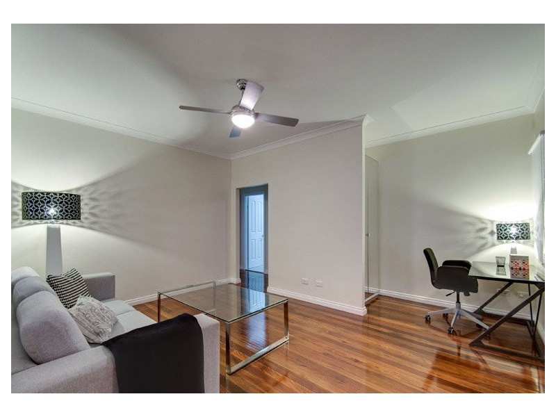 27 Fogarty Street, Stafford QLD 4053