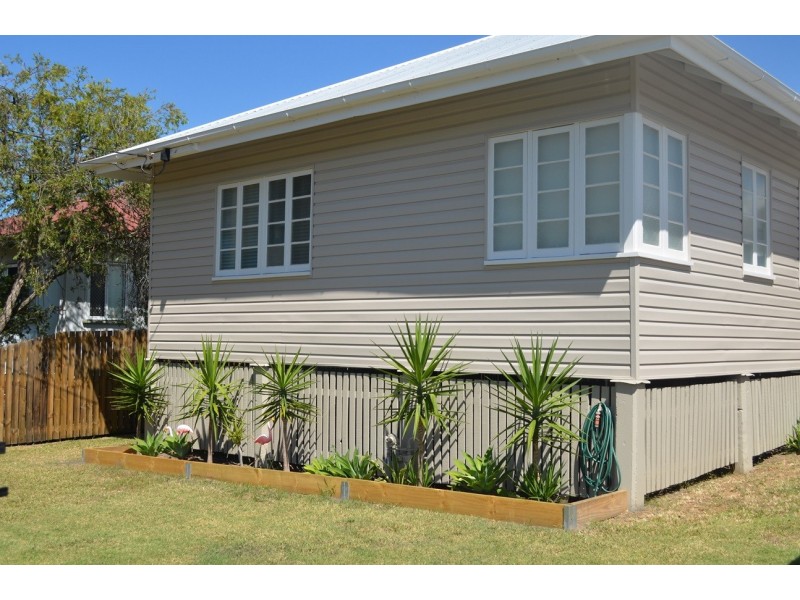 27 Fogarty Street, Stafford QLD 4053