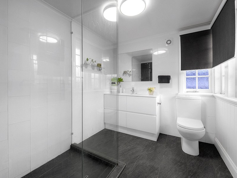 21 Bradley Avenue, Kedron QLD 4031