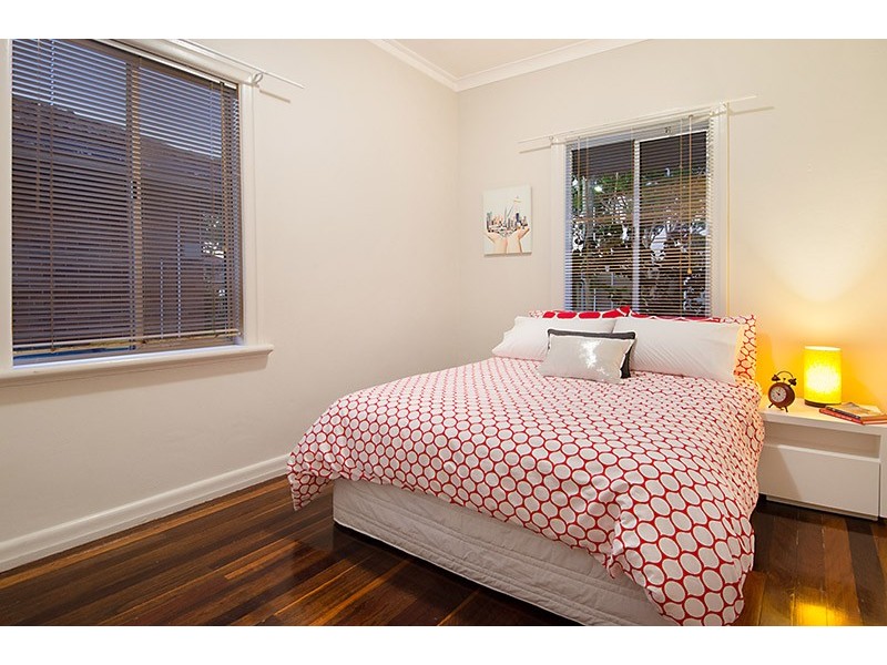 43 Webster Avenue, Hendra QLD 4011