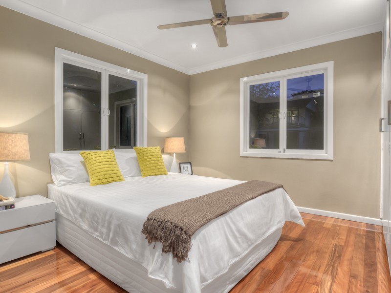 18 Glenhaven Street, Kedron QLD 4031