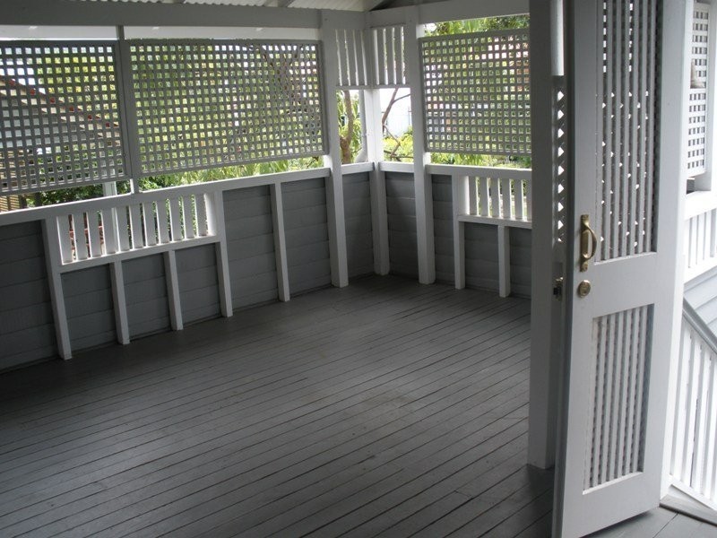 12 Grays Road, Gaythorne QLD 4051