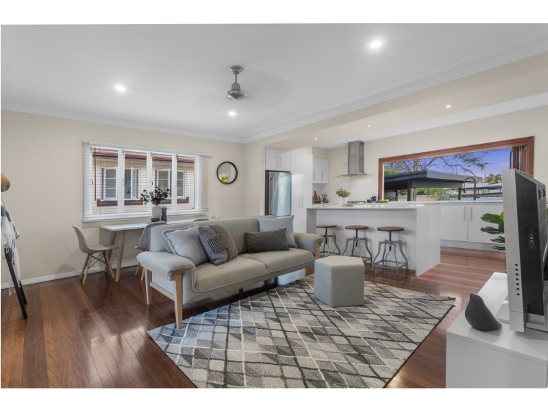 103 Main Avenue, Wavell Heights QLD 4012