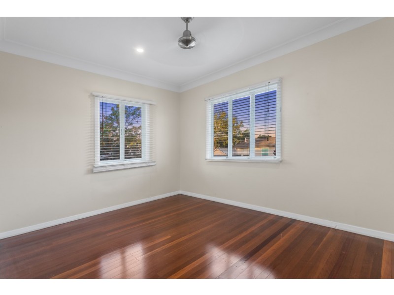 103 Main Avenue, Wavell Heights QLD 4012