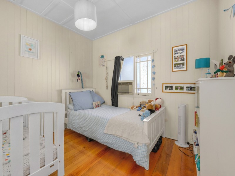 15 Graham Street, Windsor QLD 4030