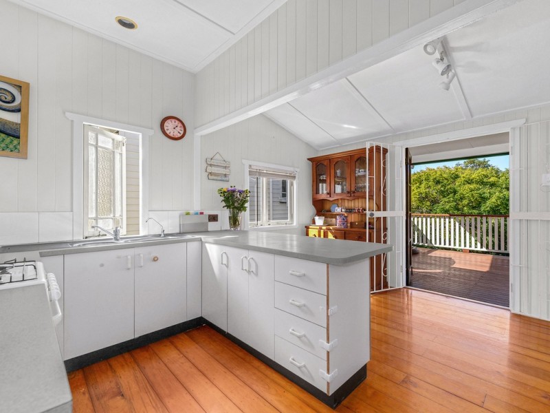 15 Graham Street, Windsor QLD 4030