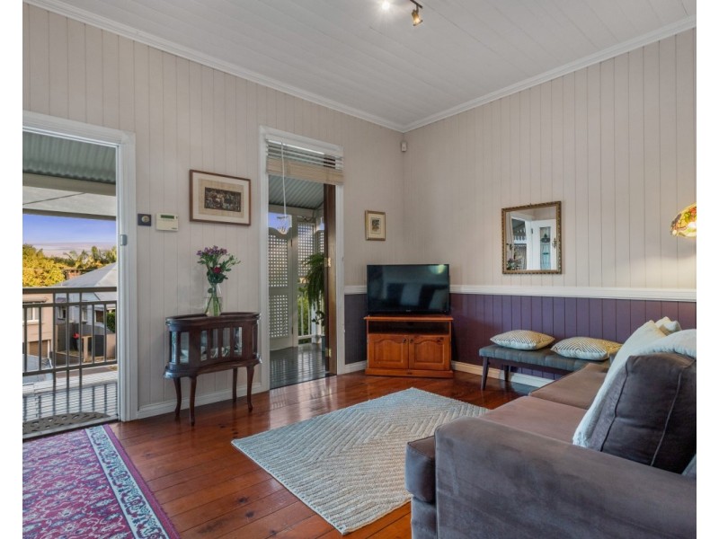 36 Swan Terrace, Windsor QLD 4030