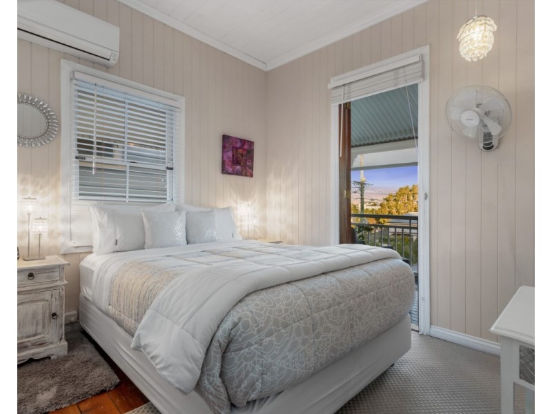 36 Swan Terrace, Windsor QLD 4030