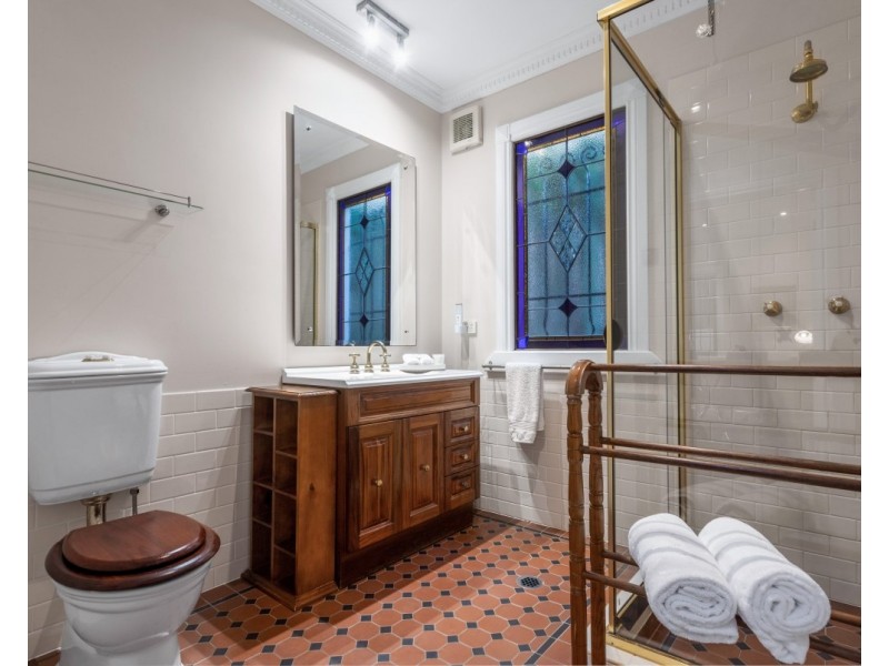 36 Swan Terrace, Windsor QLD 4030