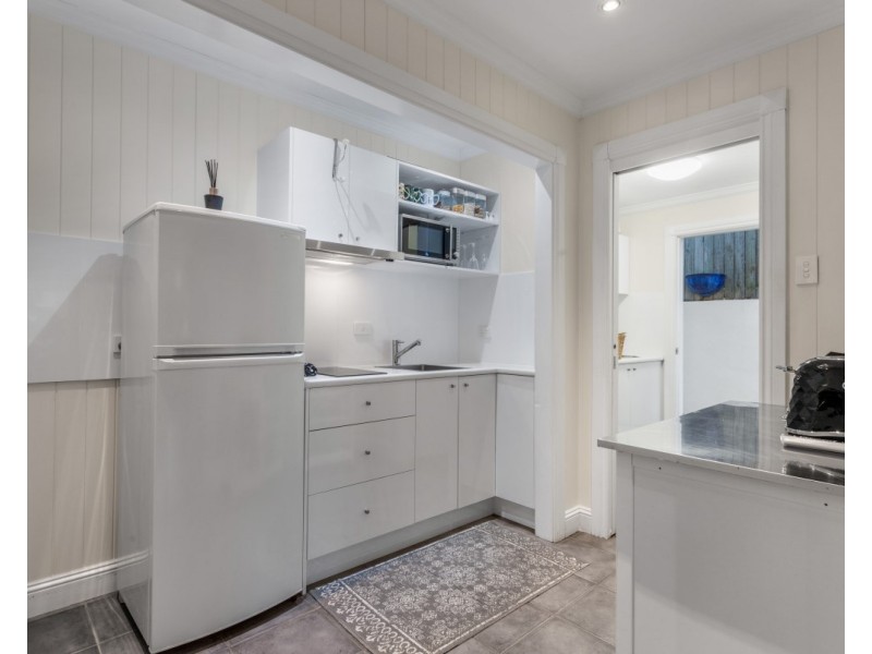 36 Swan Terrace, Windsor QLD 4030