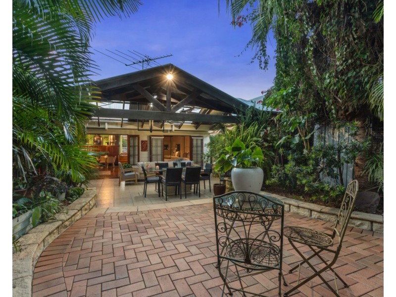 36 Swan Terrace, Windsor QLD 4030