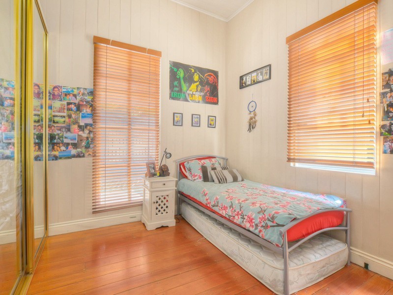 23 Lower Clifton Terrace, Red Hill QLD 4059