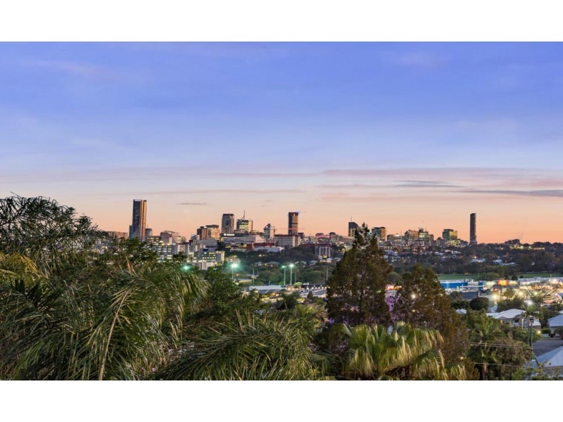 103 Fifth Avenue, Windsor QLD 4030