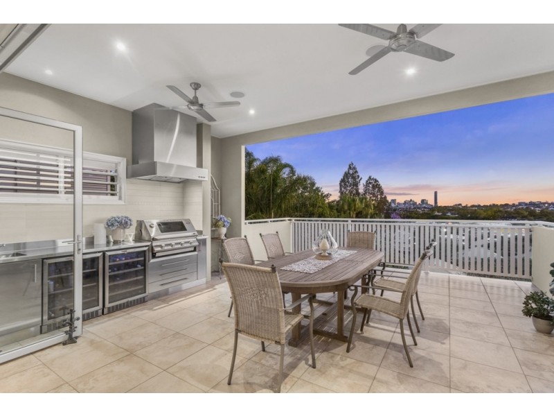 103 Fifth Avenue, Windsor QLD 4030