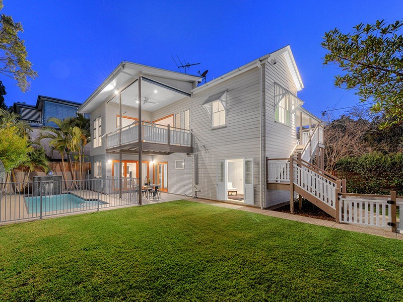 33 Brook Street, Windsor QLD 4030