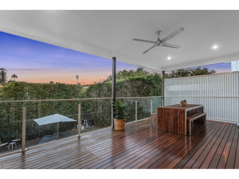 8 Bank Street, Windsor QLD 4030