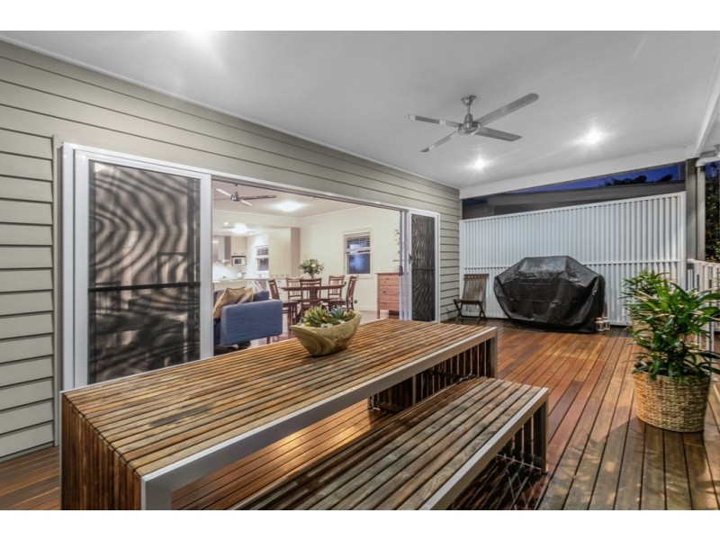 8 Bank Street, Windsor QLD 4030