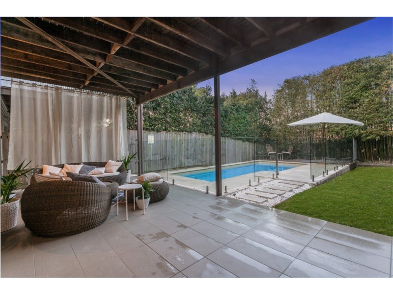 8 Bank Street, Windsor QLD 4030