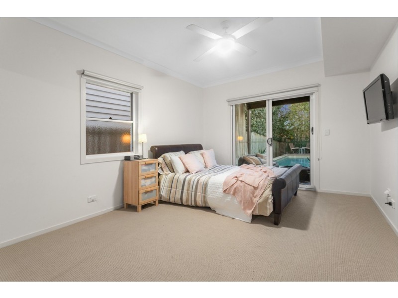 8 Bank Street, Windsor QLD 4030