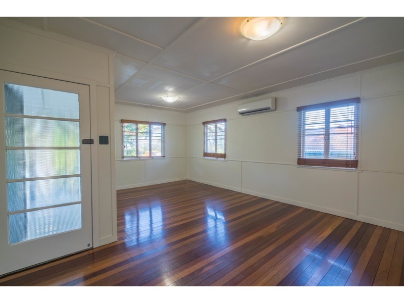 23 Burrowa Street, Stafford QLD 4053