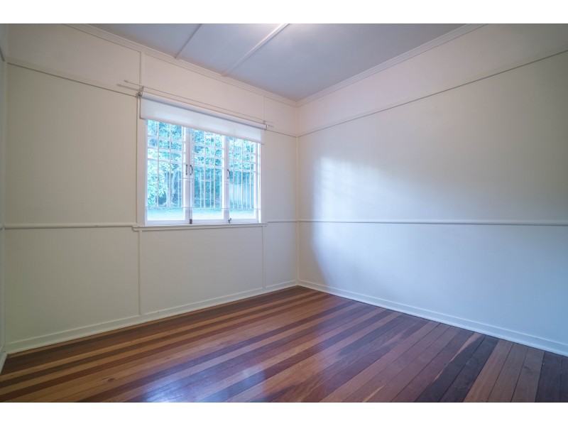 23 Burrowa Street, Stafford QLD 4053