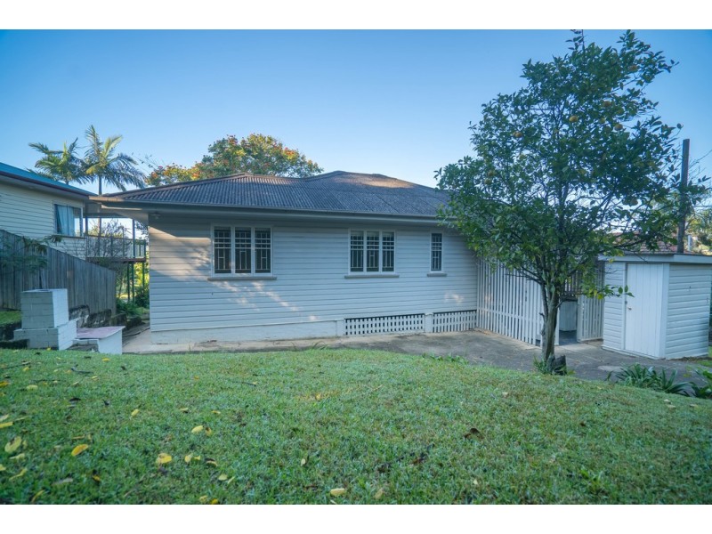 23 Burrowa Street, Stafford QLD 4053