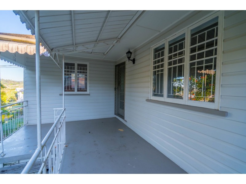 23 Burrowa Street, Stafford QLD 4053