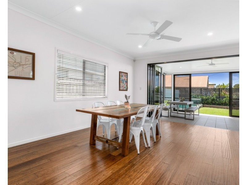 94 Raceview Avenue, Hendra QLD 4011