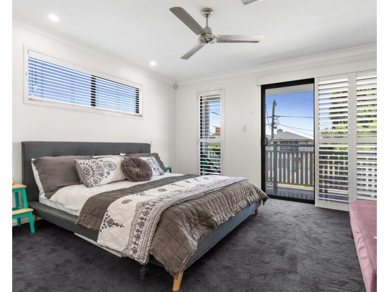 94 Raceview Avenue, Hendra QLD 4011