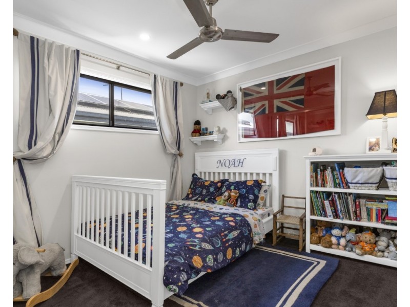 94 Raceview Avenue, Hendra QLD 4011