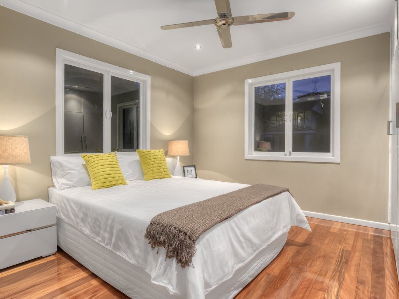 18 Glenhaven Street, Kedron QLD 4031