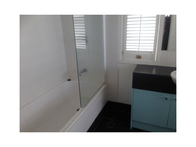 15 Ella Street, Red Hill QLD 4059