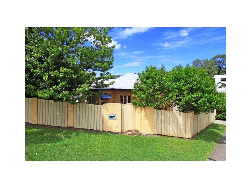 52 Wilston Road (corner of Erneton St), Newmarket QLD 4051