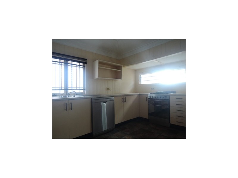 70 Ninth Avenue, Kedron QLD 4031