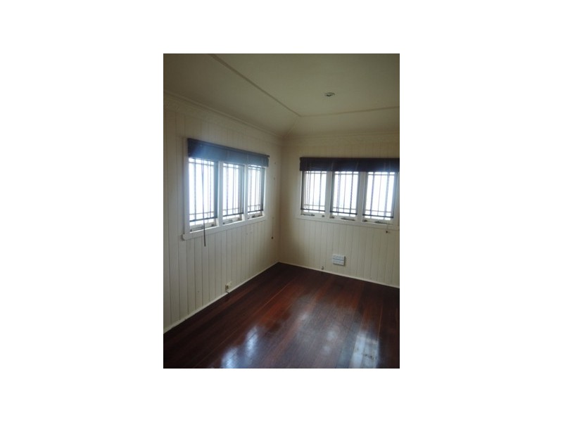 70 Ninth Avenue, Kedron QLD 4031