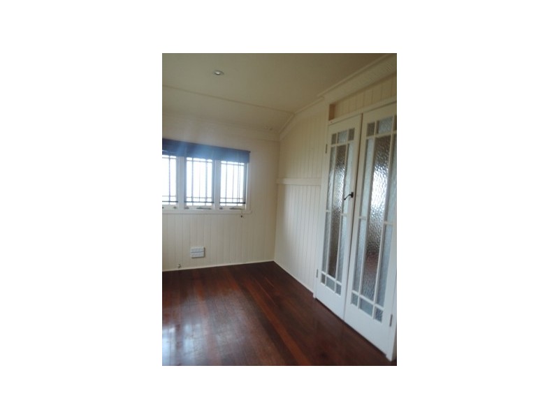 70 Ninth Avenue, Kedron QLD 4031