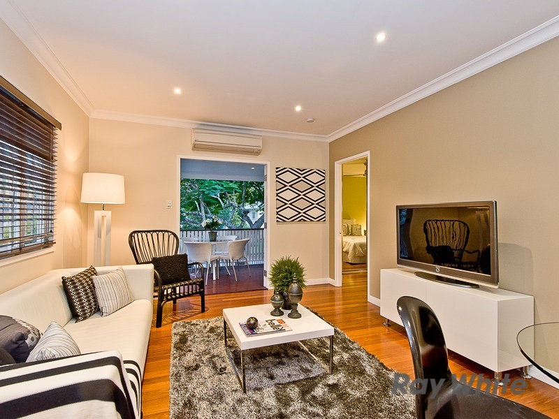 12 Kanangra Street, Stafford QLD 4053