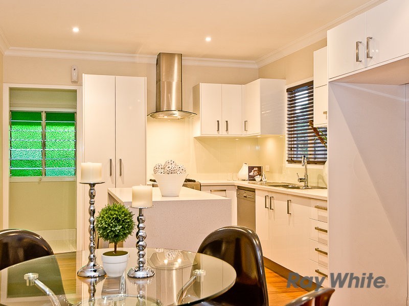 12 Kanangra Street, Stafford QLD 4053