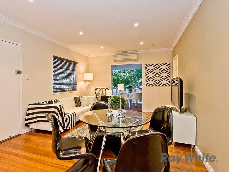 12 Kanangra Street, Stafford QLD 4053