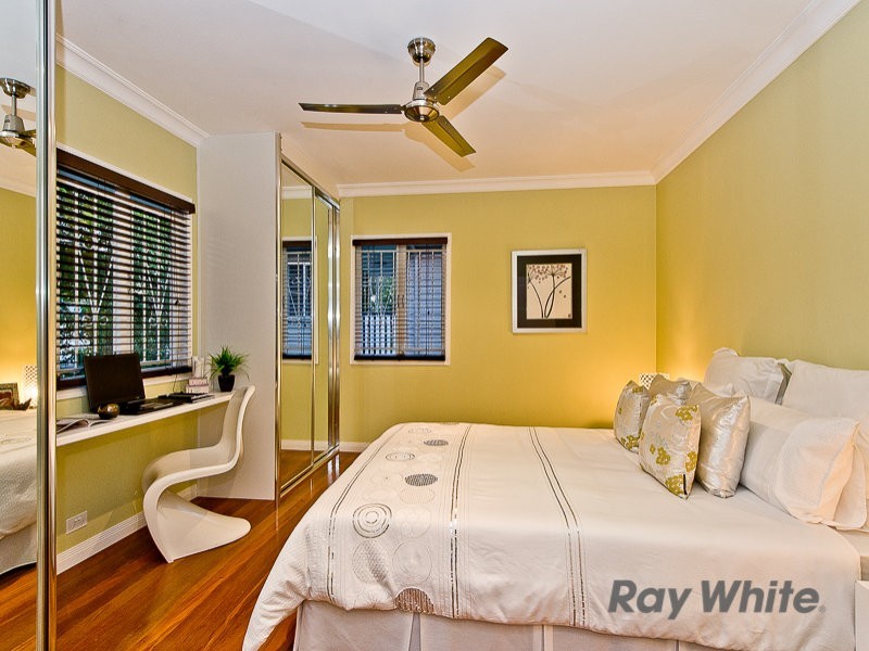 12 Kanangra Street, Stafford QLD 4053