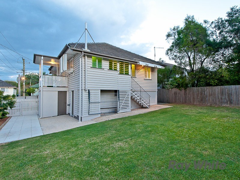 12 Kanangra Street, Stafford QLD 4053